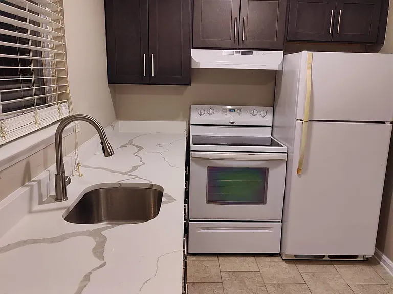 215 Washington St #34 — Photo 7
