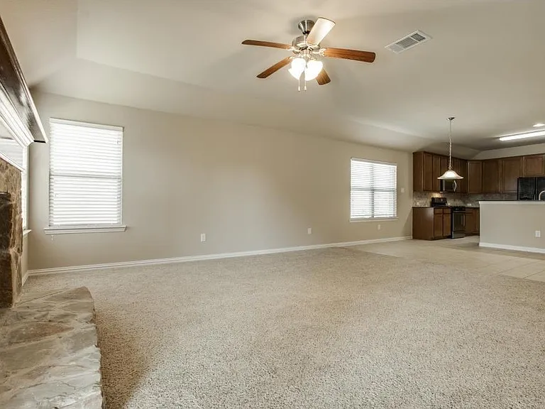 1120 Villa Paloma Blvd — Photo 6