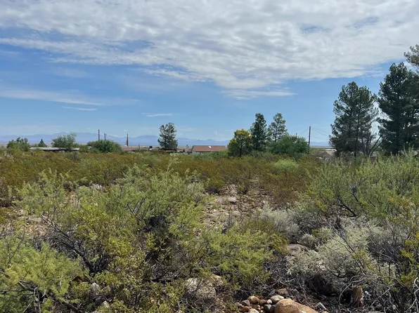 S Pueblo Dr, Safford, AZ 85546