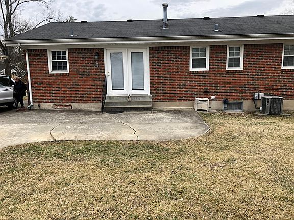4th image of 503 Westwood Dr