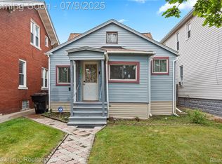 3831 Casmere St, Hamtramck, MI 48212