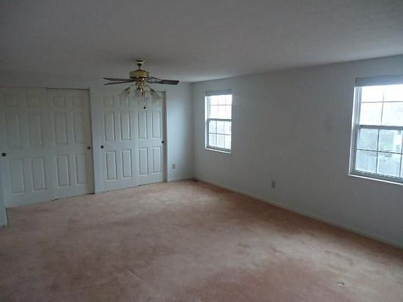 5th image of 8059 Highfield Ct