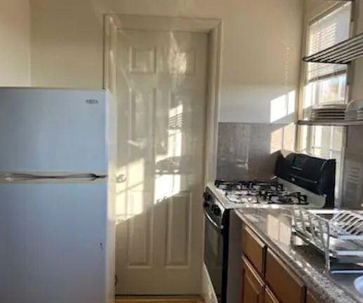 2nd image of 9021 Seneca St #B