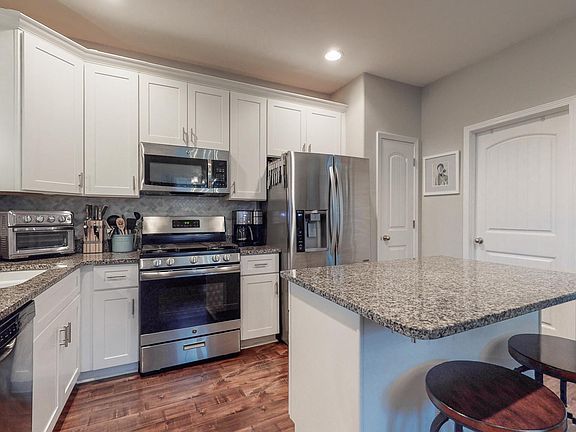 4th image of 512 Harpeth Park Dr