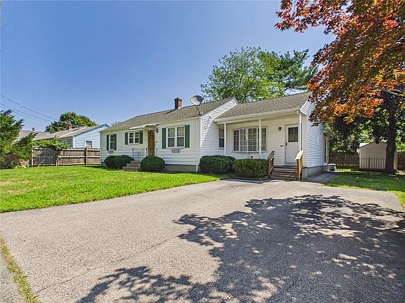 3rd image of 66 Shand Ave