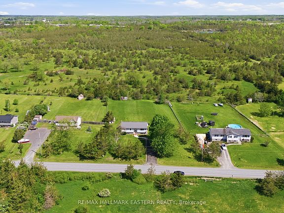 2nd image of 387 Hinchey Rd
