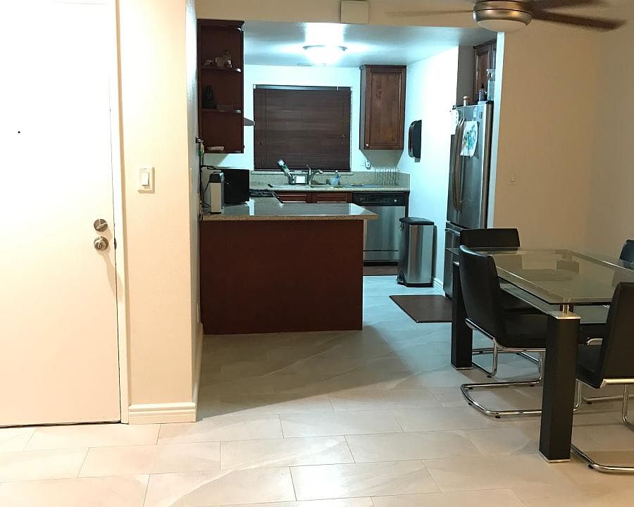 1st image of 2001 Oxford Ave APT 1