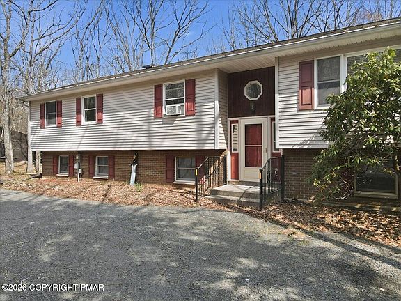 2nd image of 315 Mountain View Dr