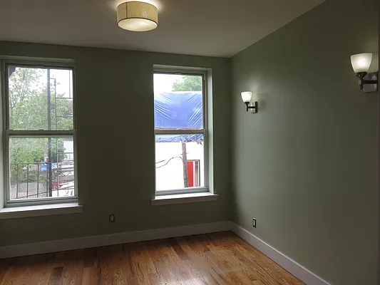 Rented by Rennit Inc. | media 58