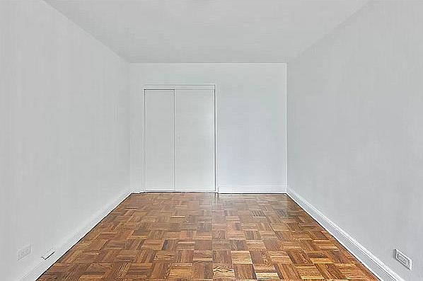 2nd image of 141 E 29th St #4G