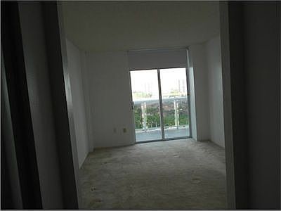 5th image of 20515 E Country Club Dr APT 1249