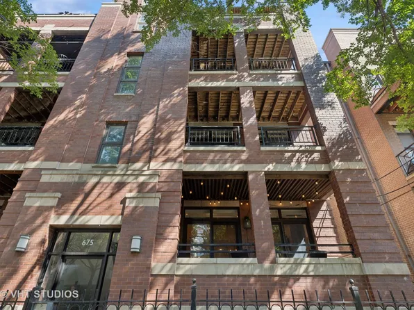 675 N Peoria St APT 1S, Chicago, IL 60642