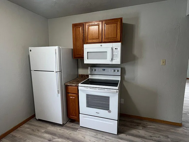 240 Kaukauna St #240.5 — Photo 6