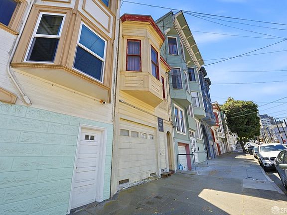 4th image of 847 Greenwich St