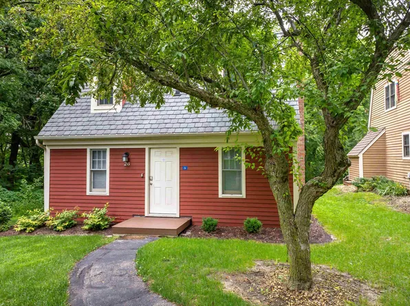 26 Thatcher Ln, Galena, IL 61036