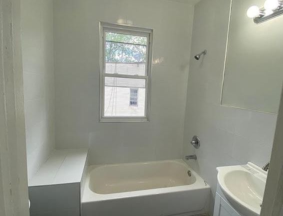 2nd image of 87 N 15th St APT 1F
