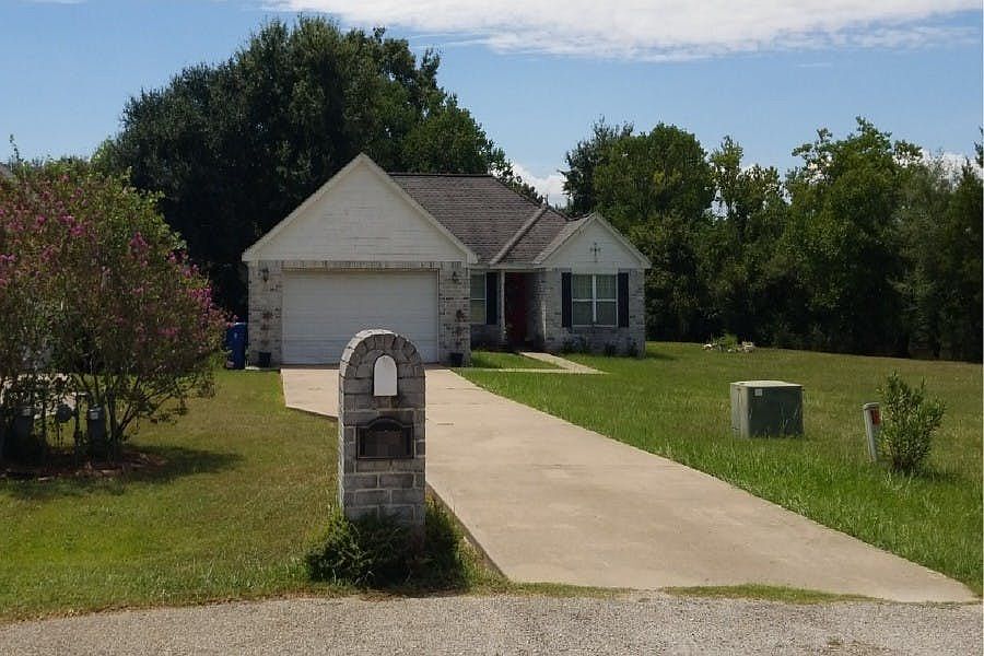 1st image of 31919 Ironwood Dr
