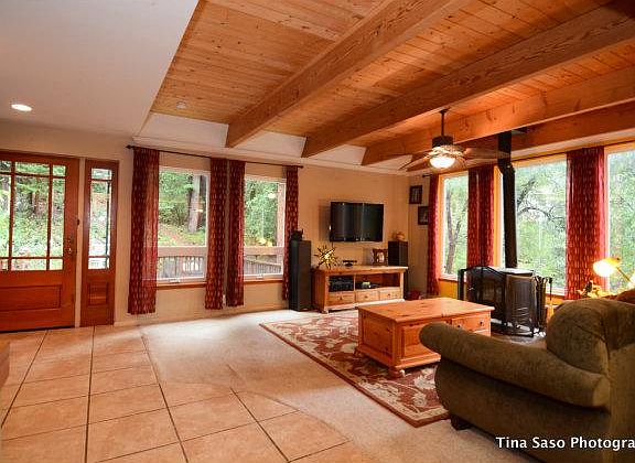 4th image of 285 Fern Rock Way