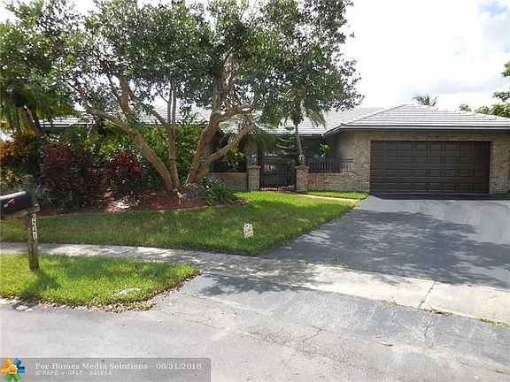 4th image of 9241 NW 14th Ct