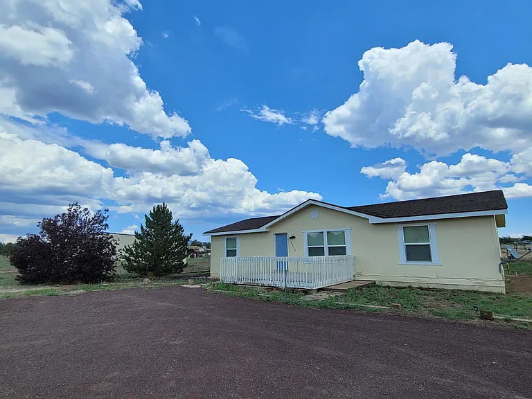 10033 N Lunar Dr — Photo 1