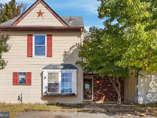 49 Presidential Dr, Erial, NJ 08081
