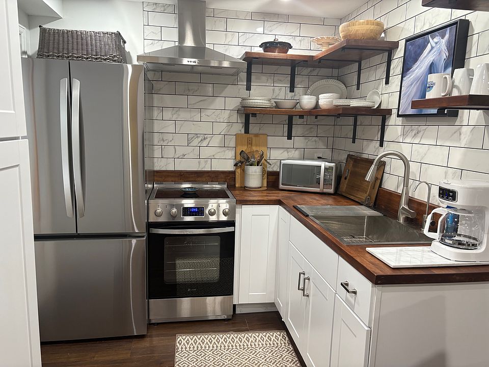 The kitchen and pantry fully furnished.