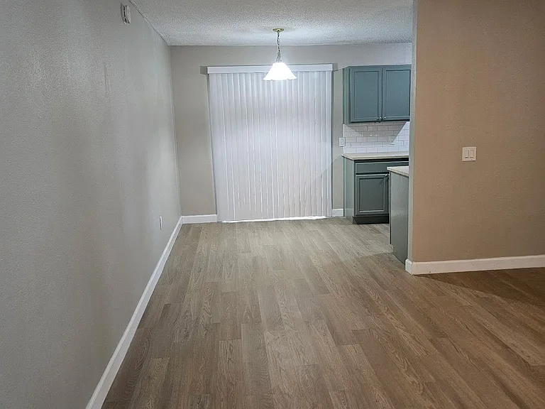 23 Louisiana Ave — Photo 4