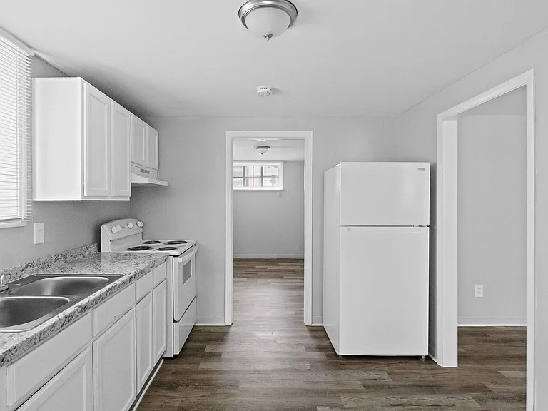 427 Circle Dr — Photo 31