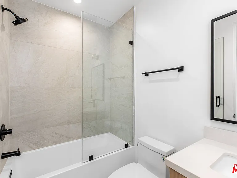 5225 W 20th St #1/4 — Photo 10