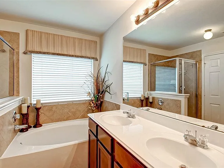 15506 Wedgewood Park — Photo 16
