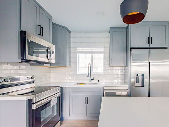 2nd image of 2602 Carnegie Ln #5