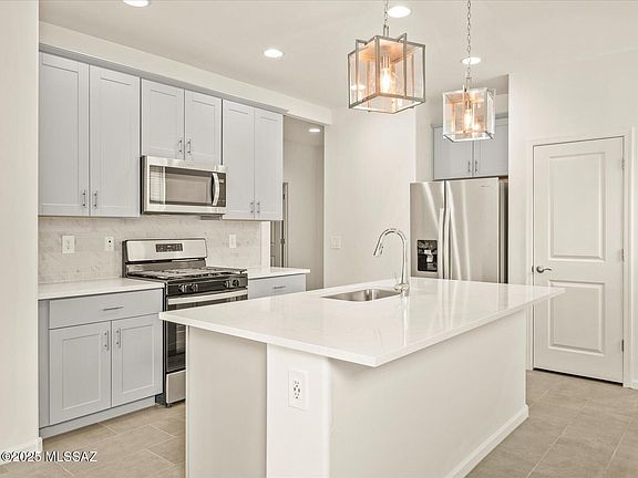2nd image of 10369 W Granderson St