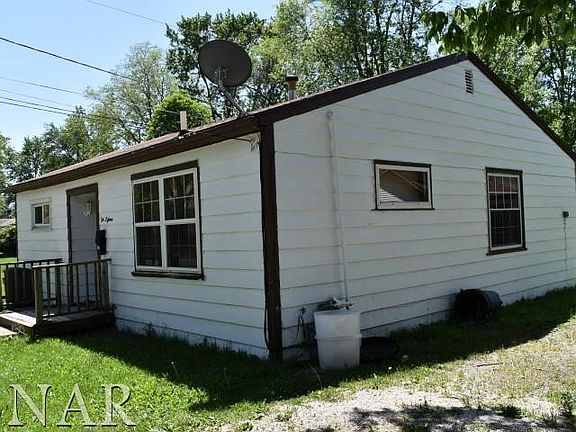 2nd image of 615 N Douglas St