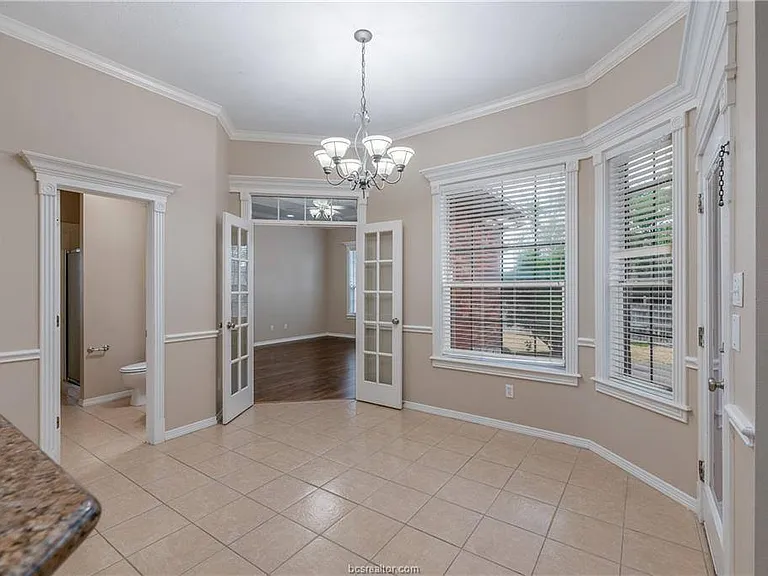 305 Stoney Hills Ct — Photo 9