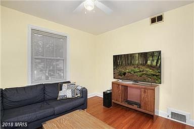 4th image of 1003 De Beck Dr