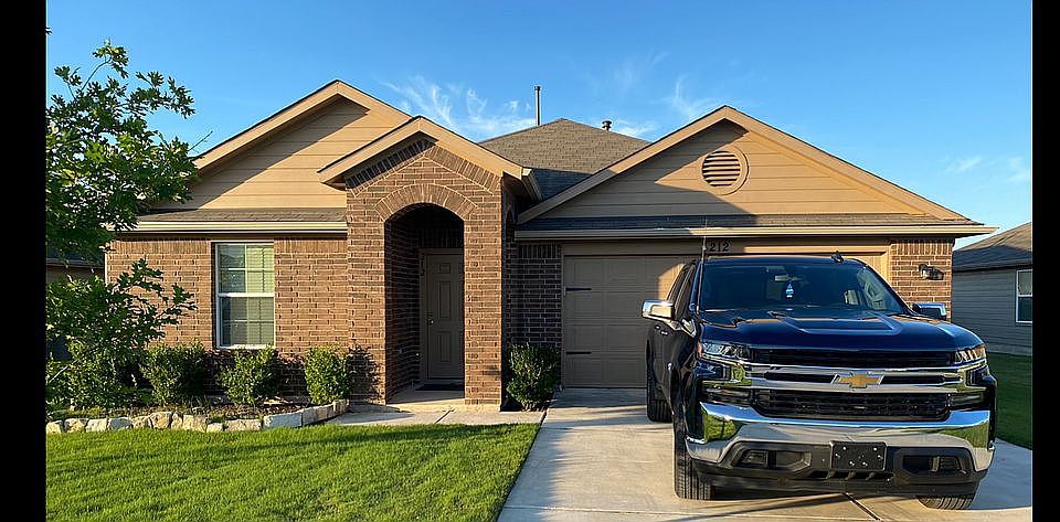 1st image of 212 Camellia Dr