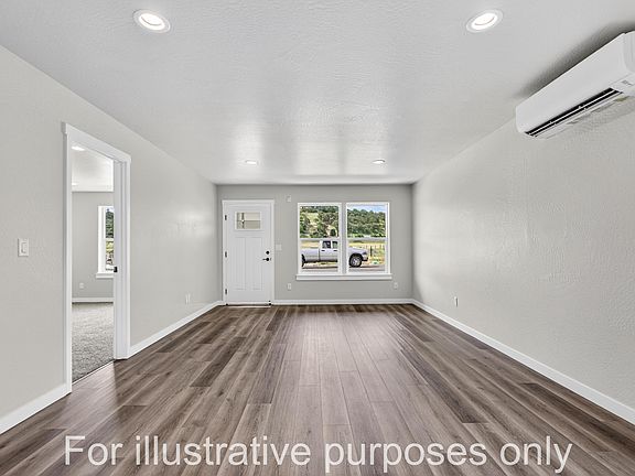 2nd image of 953 Honey Bee St
