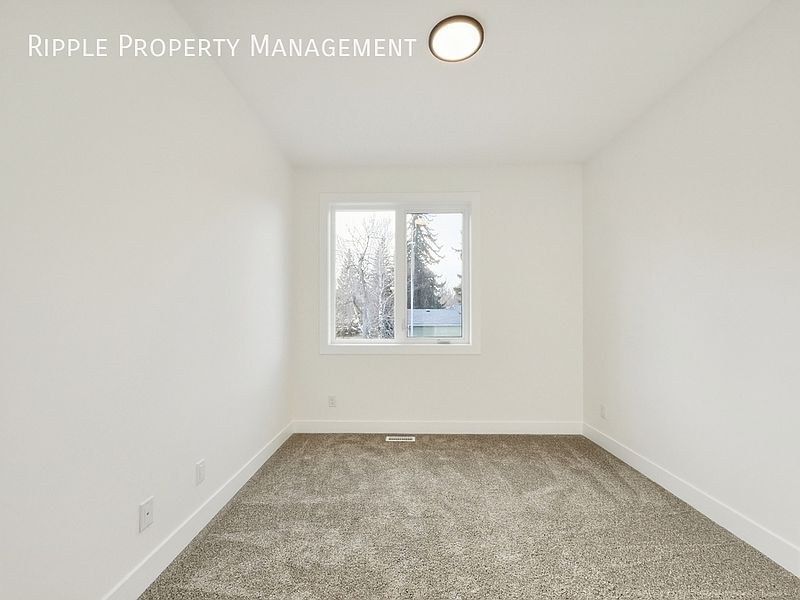 Calgary Townhouse for rent - 3 Bedrooms — photo 8
