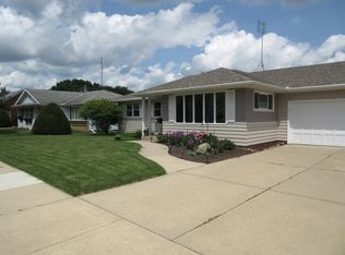 2140 18th Ave, Monroe, WI 53566