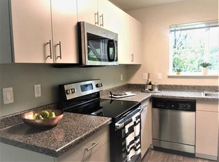 9428 NE 146th Cir #C201, Bothell, WA 98011