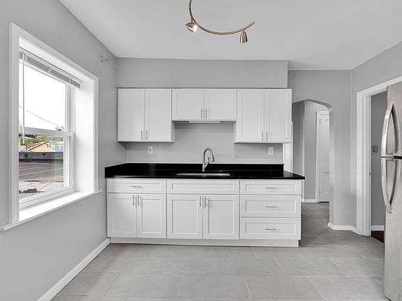 3rd image of 4343 Matson Ave #3