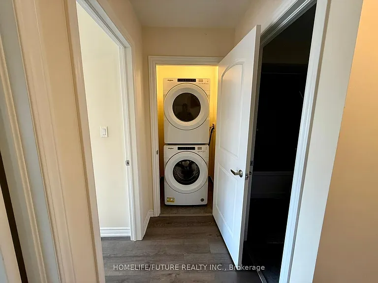250 Finch Ave #39 — Photo 8