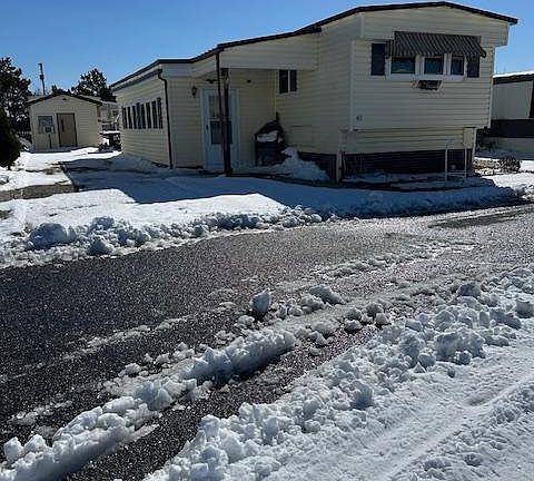 3rd image of 9916 Golf Course Rd #61