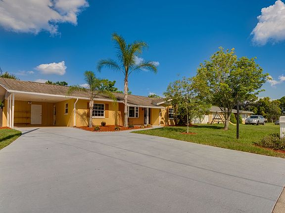 2nd image of 410 Carvell Dr