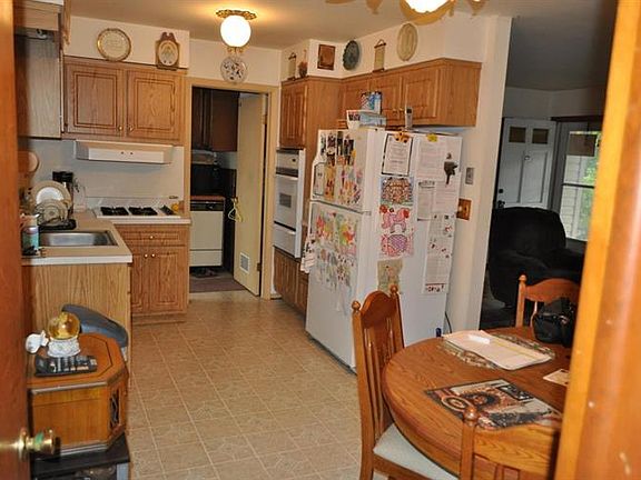 5th image of 616 Texas Dr