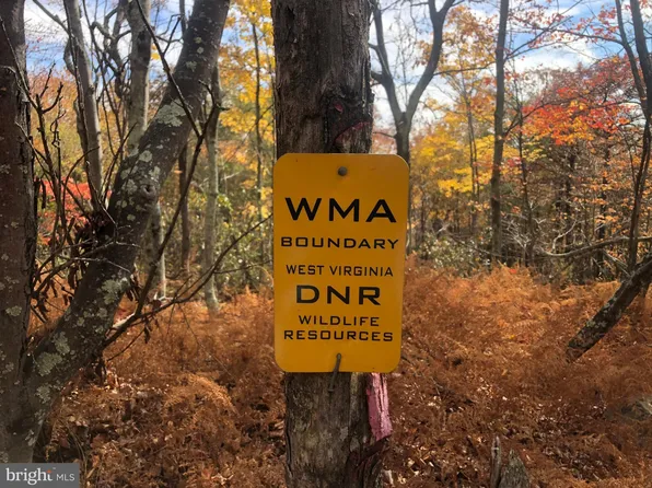 350 Ashton Woods Dr, Moorefield, WV 26836