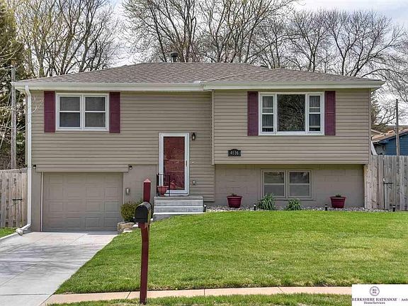 2nd image of 4616 Parkview Dr