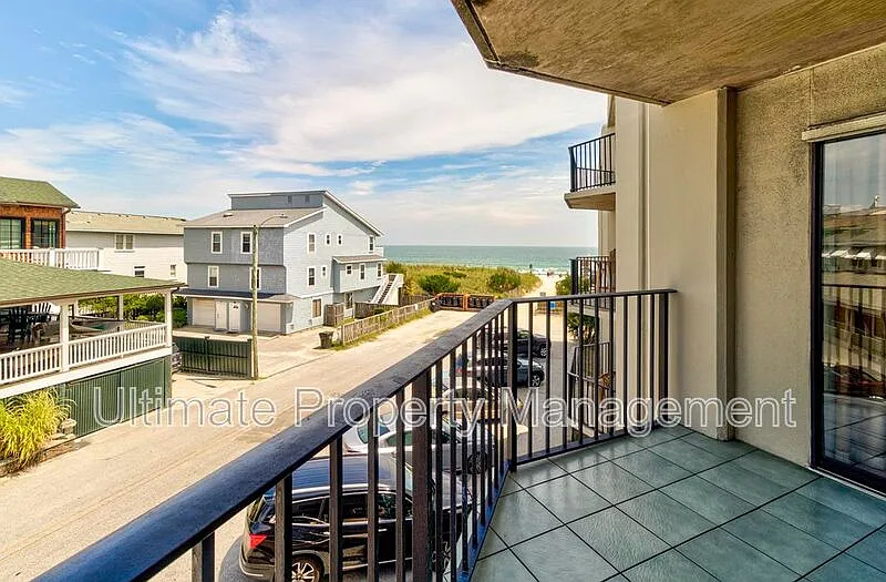 1 bed, 1.0 bath, 644 sqft, $1,995 — Photo 1