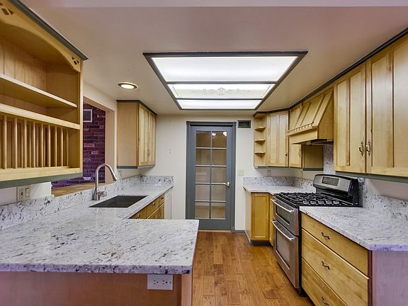 5th image of 8474 Vista Del Cajon Pl