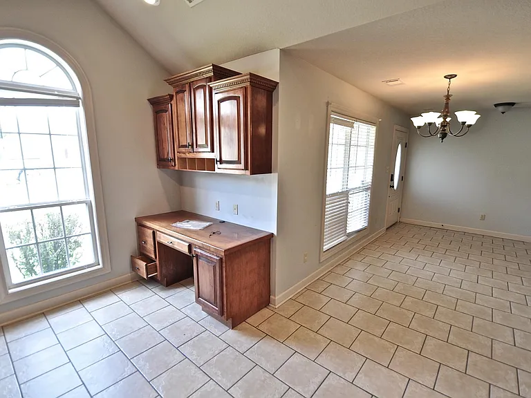 3617 Lexee Dr — Photo 7